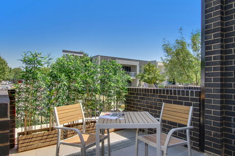 Accommodate Canberra - Parbery - Accommodation Broadbeach 9