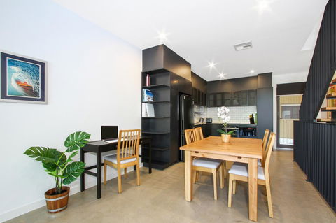 Accommodate Canberra - Parbery - Accommodation Broadbeach 16