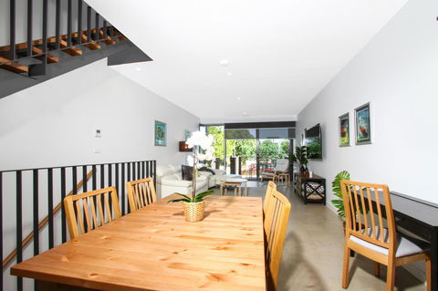 Accommodate Canberra - Parbery - Accommodation Broadbeach 20