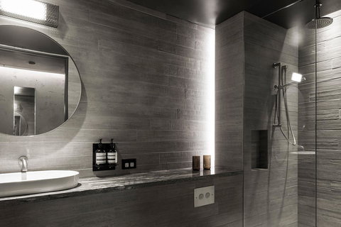 Ovolo Nishi - Accommodation Broadbeach 27