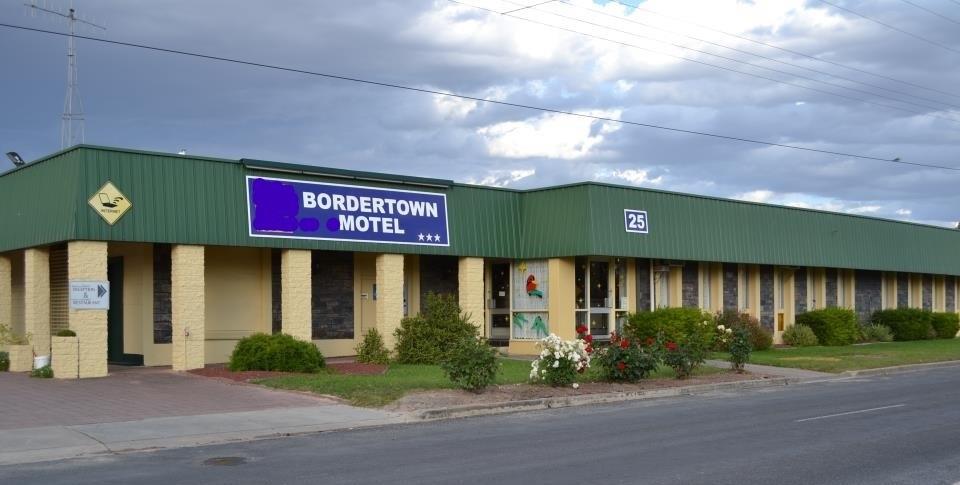 Western Flat SA Accommodation Broadbeach