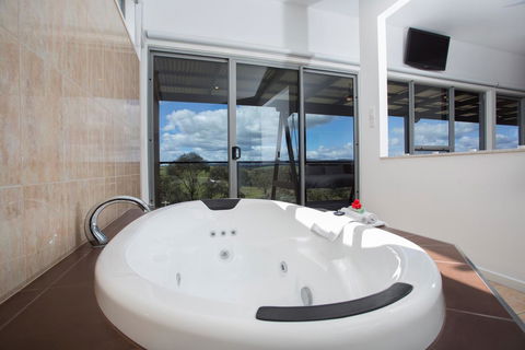 Barossa Pavilions & Glasshouse - Accommodation Broadbeach 3