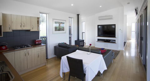 Barossa Pavilions & Glasshouse - Accommodation Broadbeach 6