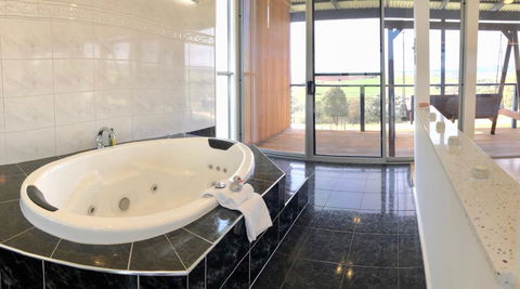 Barossa Pavilions & Glasshouse - Accommodation Broadbeach 11