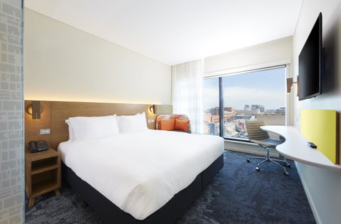Holiday Inn Express Adelaide City Centre, An IHG Hotel - Accommodation Broadbeach 0