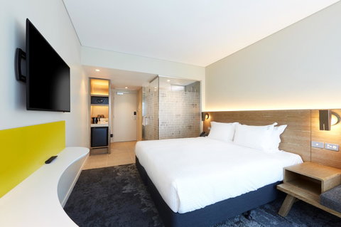 Holiday Inn Express Adelaide City Centre, An IHG Hotel - Accommodation Broadbeach 7