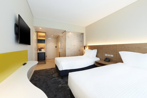 Holiday Inn Express Adelaide City Centre, An IHG Hotel - Accommodation Broadbeach 5