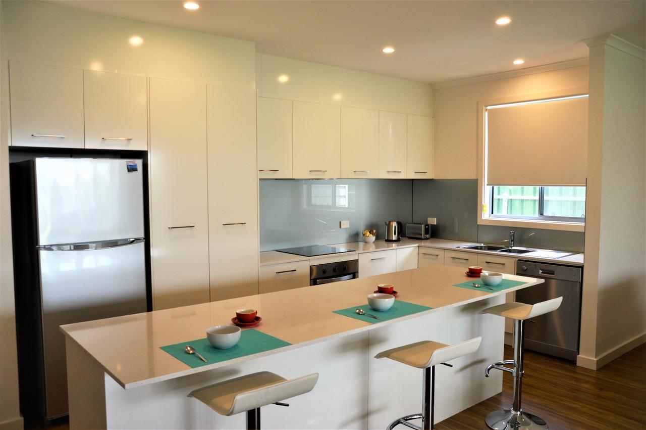 Port Willunga SA Accommodation Broadbeach
