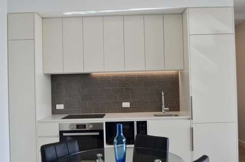 Whitmore SQ - Accommodation Broadbeach 5