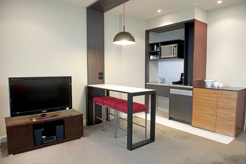 Mantra Hindmarsh Square - Accommodation Broadbeach 14