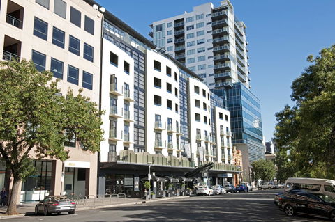 Mantra Hindmarsh Square - Accommodation Broadbeach 5