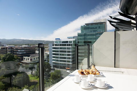 Mantra Hindmarsh Square - Accommodation Broadbeach 4