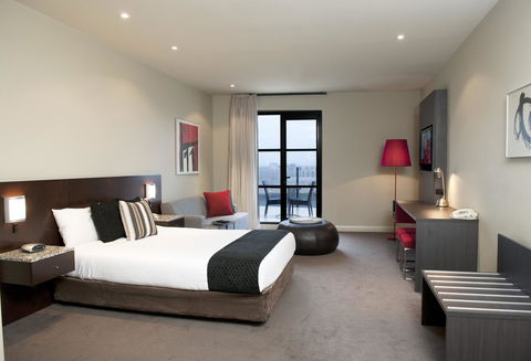 Mantra Hindmarsh Square - Accommodation Broadbeach 11