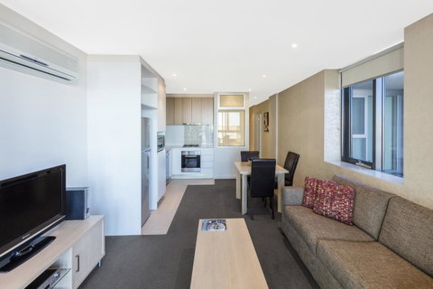 IStay Precinct Adelaide - Accommodation Broadbeach 24