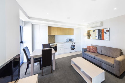 IStay Precinct Adelaide - Accommodation Broadbeach 13