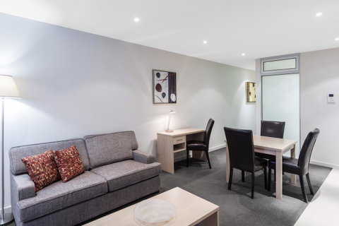 IStay Precinct Adelaide - Accommodation Broadbeach 17