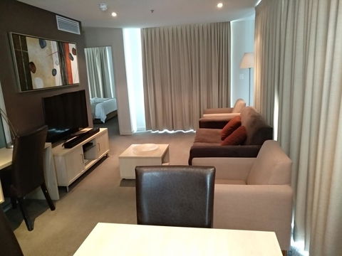 JABCA Apartments - Accommodation Broadbeach 2
