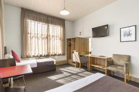 Adelaide Paringa - Accommodation Broadbeach 8