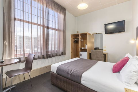 Adelaide Paringa - Accommodation Broadbeach 3