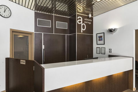 Adelaide Paringa - Accommodation Broadbeach 18