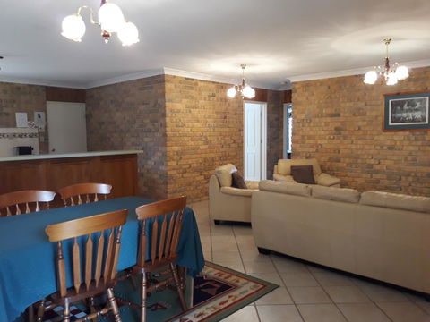 Acacia Apartments - Accommodation Broadbeach 9