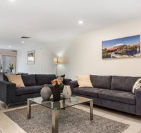 Close to City - Spacious 3 Bedroom Townhouse - Accommodation Broadbeach