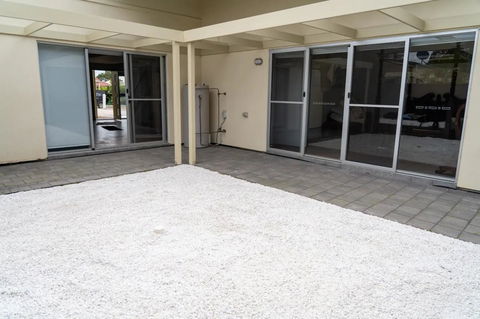 Gawler Townhouse 3 Bedroom - Accommodation Broadbeach 12
