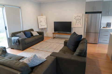 Gawler Townhouse 3 Bedroom - Accommodation Broadbeach 16
