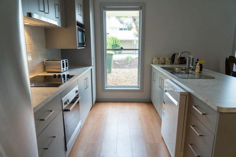 Gawler Townhouse 3 Bedroom - Accommodation Broadbeach 1