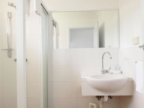 Arcadia Motel - Accommodation Broadbeach 9