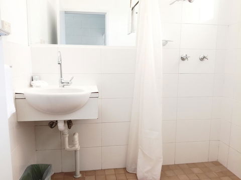 Arcadia Motel - Accommodation Broadbeach 13