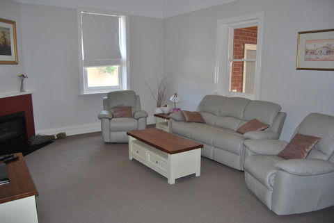 Jacaranda Cottage - Accommodation Broadbeach 6