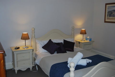 Jacaranda Cottage - Accommodation Broadbeach 4