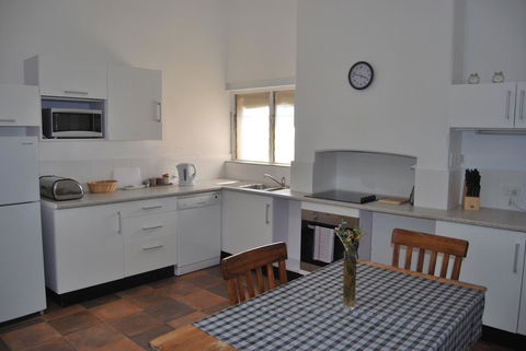 Jacaranda Cottage - Accommodation Broadbeach 8