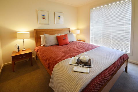 Adelaide Luxury Beach House - Accommodation Broadbeach 34