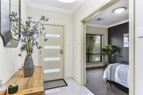 Accommodation On Lansell 2 - Accommodation Broadbeach 2