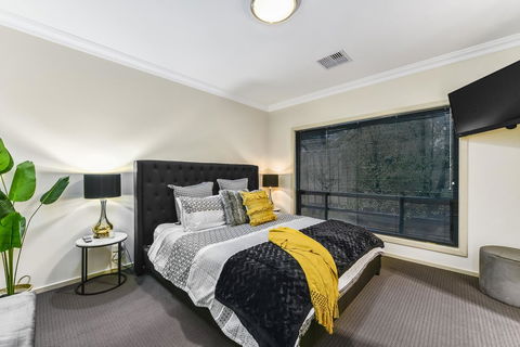 Accommodation On Lansell 2 - Accommodation Broadbeach 1