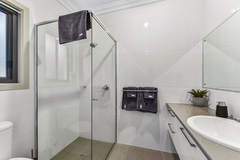 Accommodation On Lansell 2 - Accommodation Broadbeach 5