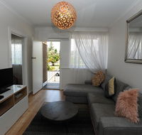Glenelg Holiday Apartments-The Broadway - Accommodation Broadbeach