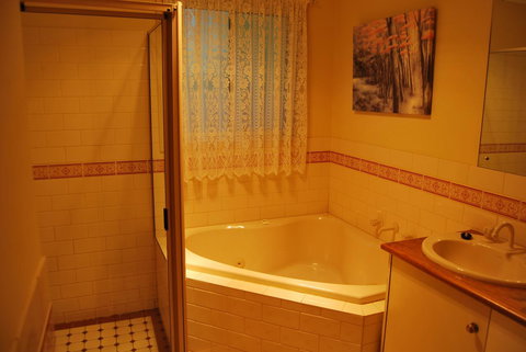 A Secret Treasure - Accommodation Broadbeach 10