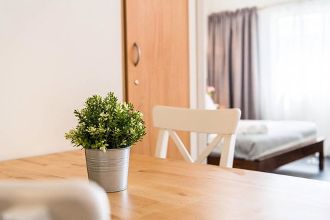 Executive 3 Bedroom Apartment + Internet + Parking - Accommodation Broadbeach 30