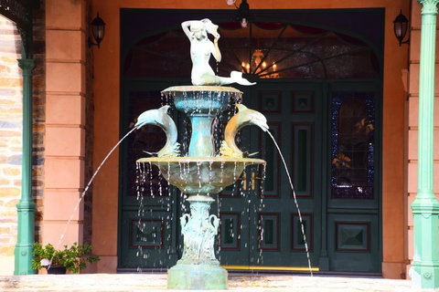 Grand Bluestone Mansion - Accommodation Broadbeach 9