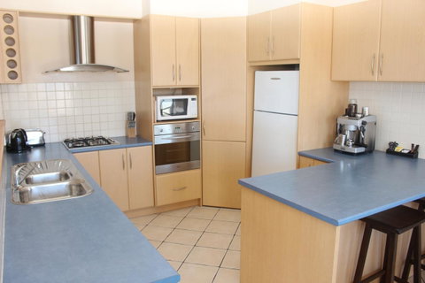The Lighthouse - Beachfront Accommodation - Accommodation Broadbeach 7