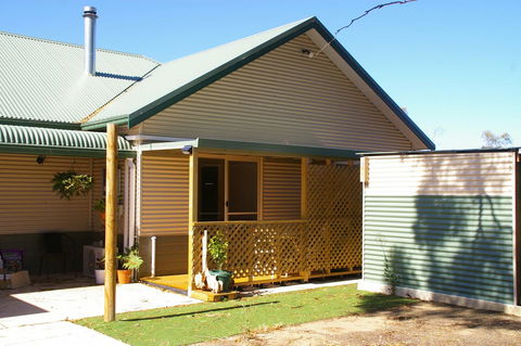 The Hakeas - Accommodation Broadbeach 0