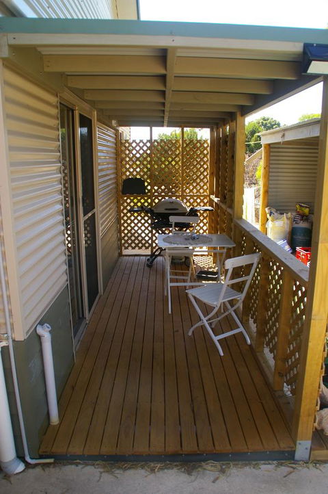 The Hakeas - Accommodation Broadbeach 4