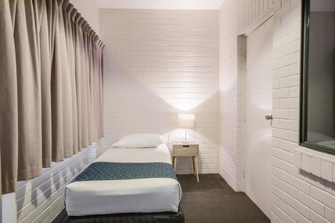 Greenways Apartments - Accommodation Broadbeach 6