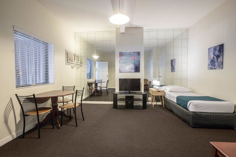 Greenways Apartments - Accommodation Broadbeach 0