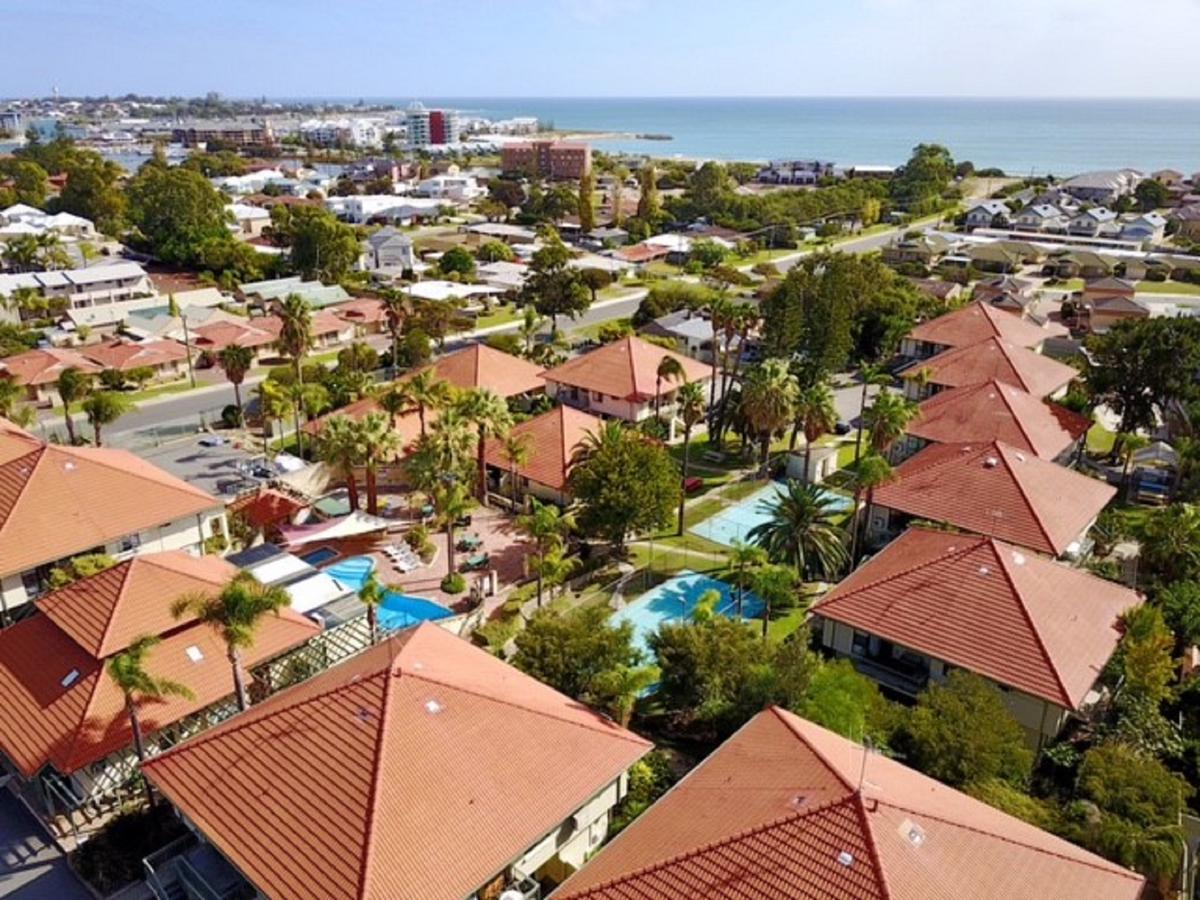 Falcon WA Accommodation Broadbeach