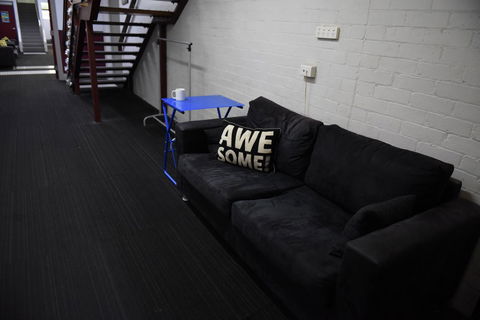The Emperors Crown Hostel - Accommodation Broadbeach 38