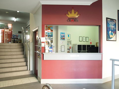 The Emperors Crown Hostel - Accommodation Broadbeach 15